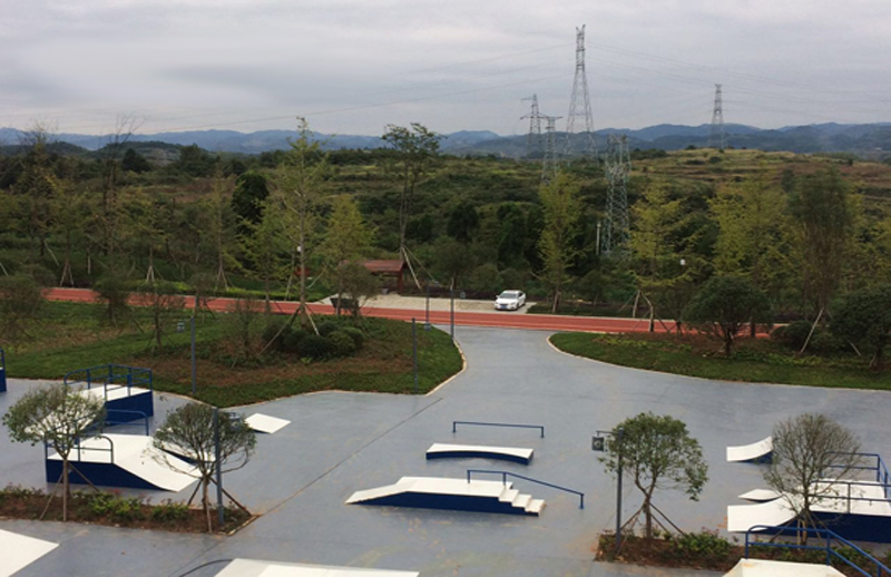 貴州省遵義市百草園旅游區極限運動場（初級訓練區）