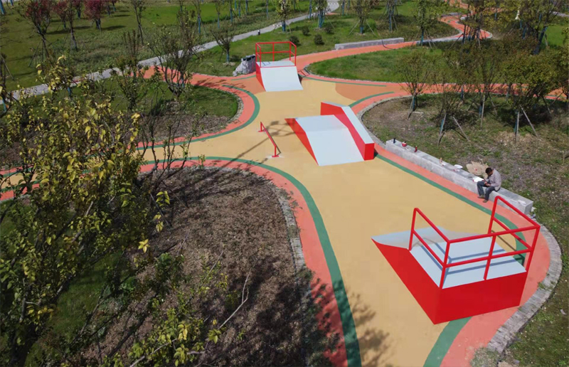 湖北省武漢市漢陽江灘公園極限運動場