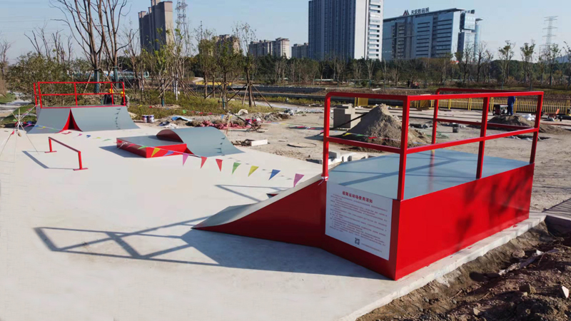 江蘇省無(wú)錫市江陰東橫河公園極限運(yùn)動(dòng)場(chǎng)