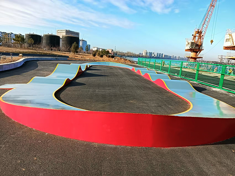 遼寧省營口市大遼河城市公園極限運動場（泵道區）